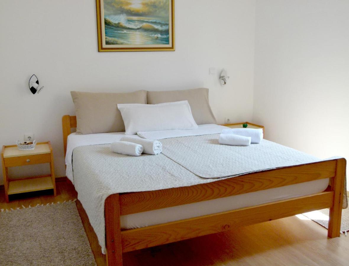 Apartmani Marija Medulin Buitenkant foto
