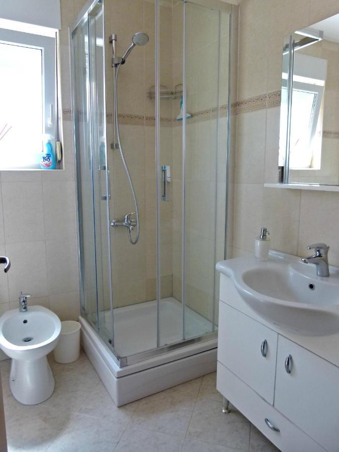 Apartmani Marija Medulin Buitenkant foto